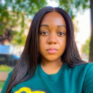 Meet your Posher, Courtney